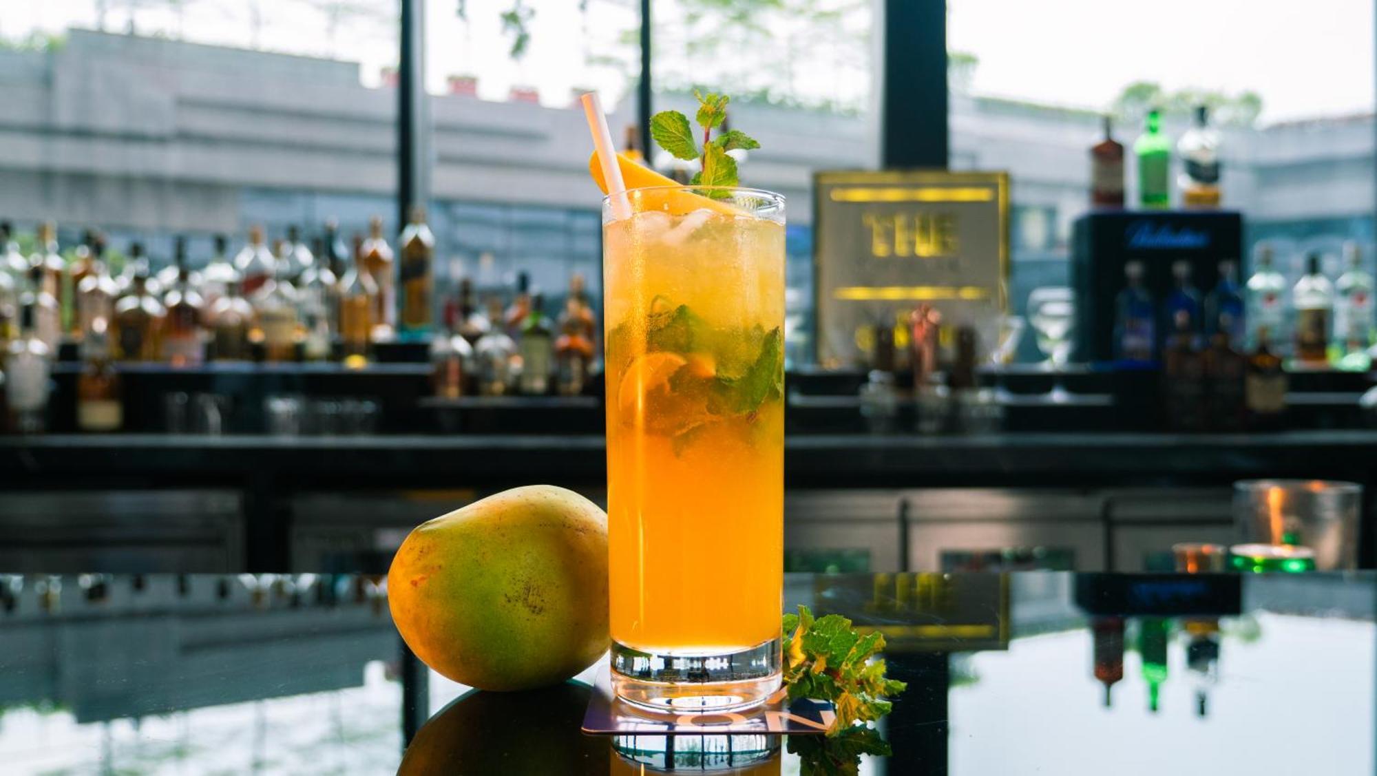 Novotel Kolkata Hotel&Residences Exteriér fotografie A mango cocktail
