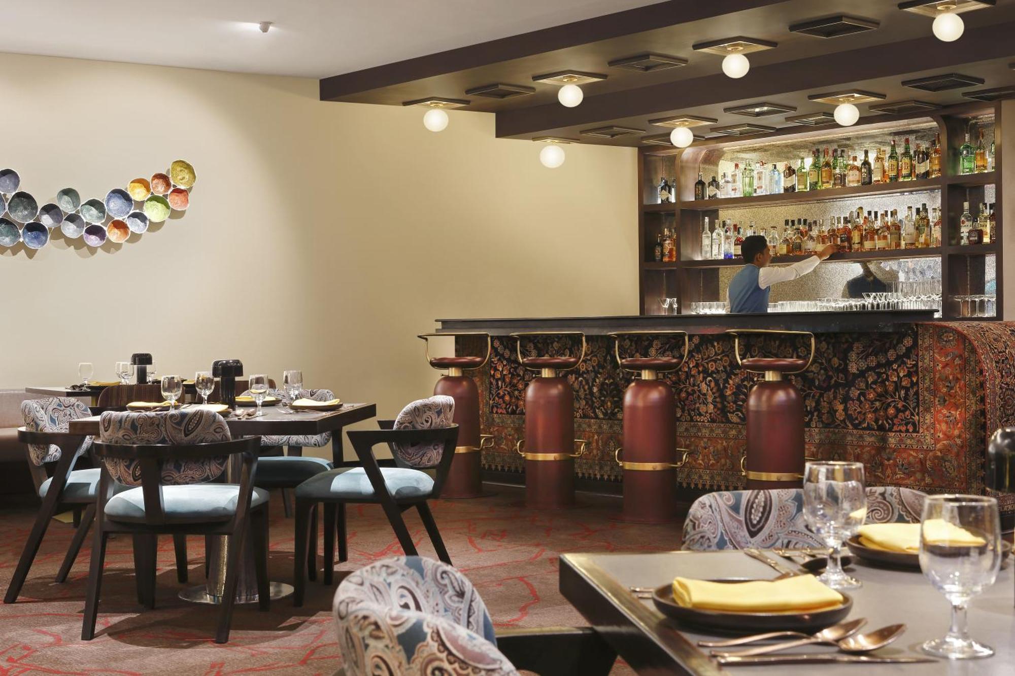 Novotel Kolkata Hotel&Residences Exteriér fotografie The bar at the restaurant
