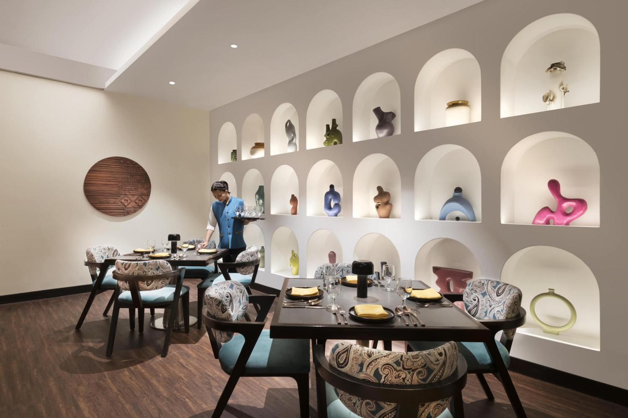 Novotel Kolkata Hotel&Residences Exteriér fotografie The interior of the restaurant